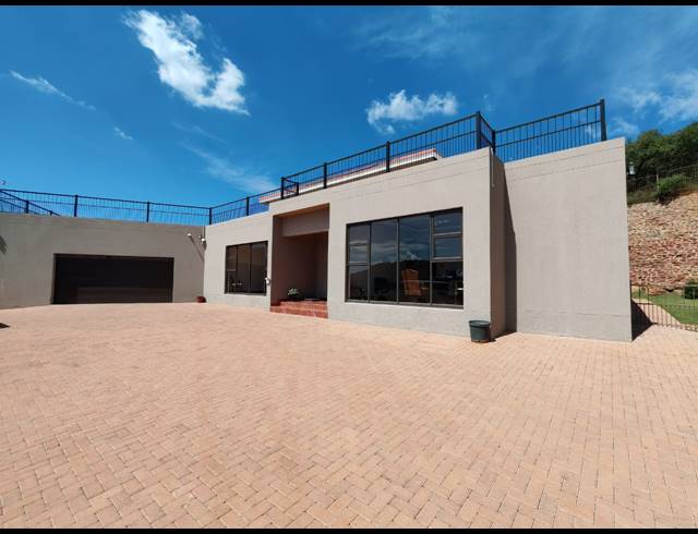 49,991M² FARM FOR SALE IN THREE RIVERS EAST